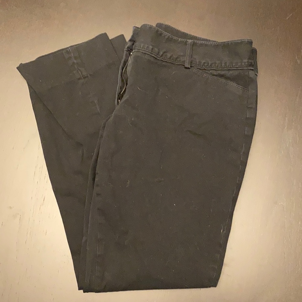 White House Black Market crop pants